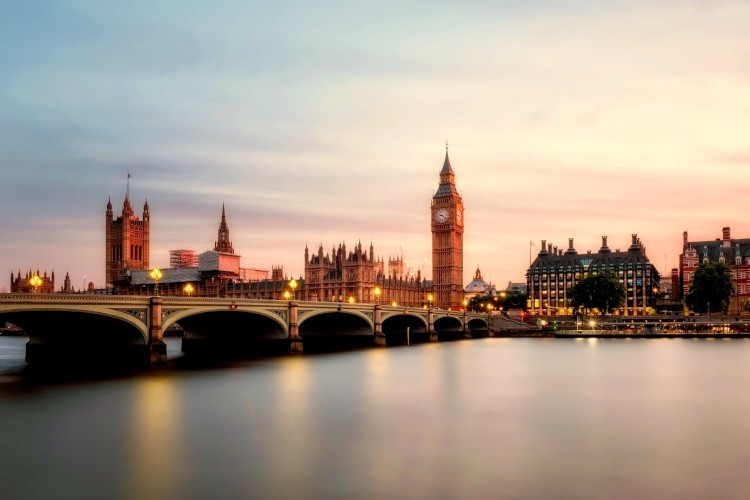 bridge and Big Ben view