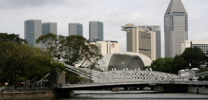 Cavenagh Bridge Singapore